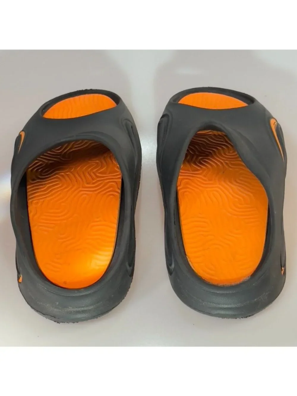 Unisex Black & Orange Open-Toe Rubber Slip-On Sandals With Contoured Footbed